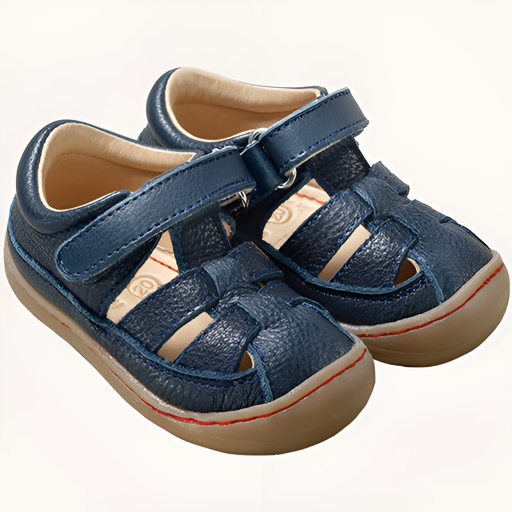POLOLO Sandale Verano Blau Dunkelblaue Sandalen "Verano" mit brauner Sohle, die vorne etwas hochgezogen ist.