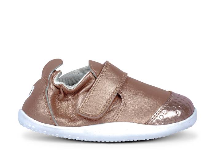 Bobux-Go-Rose-Gold-Aussenseite Bobux Xplorer Go Rose Gold Lauflernschuhe mit verstärkter Zehenkappe