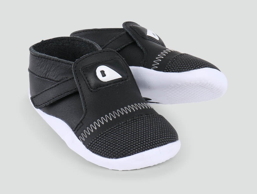 Black-White100 BOBUX Xplorer Black + White