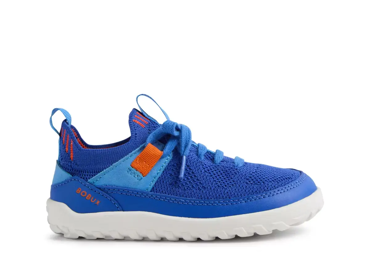 Seitenansicht der Barfusssneaker Meta Dazzling Blue von Bobux