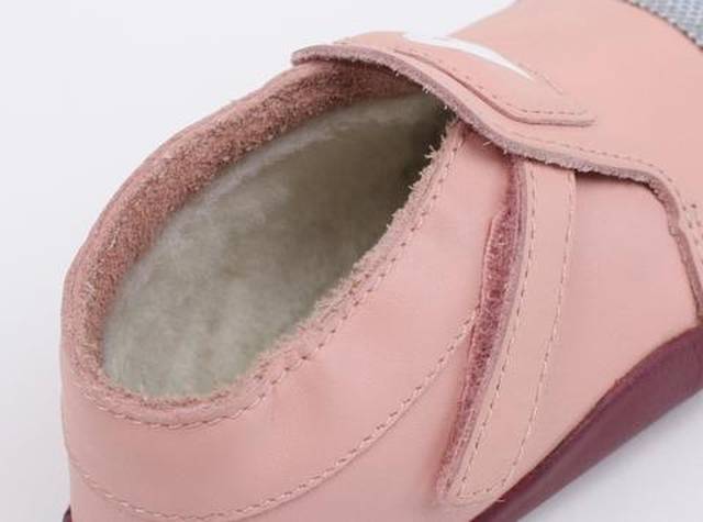 Arctic-Blush-Burgundy-oben bobux Arctic mit Merinofutter