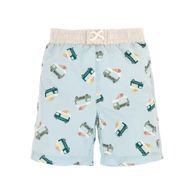Vorderansicht einer hellblauen Board Shorts mit bunten Eiswagen von Lässig