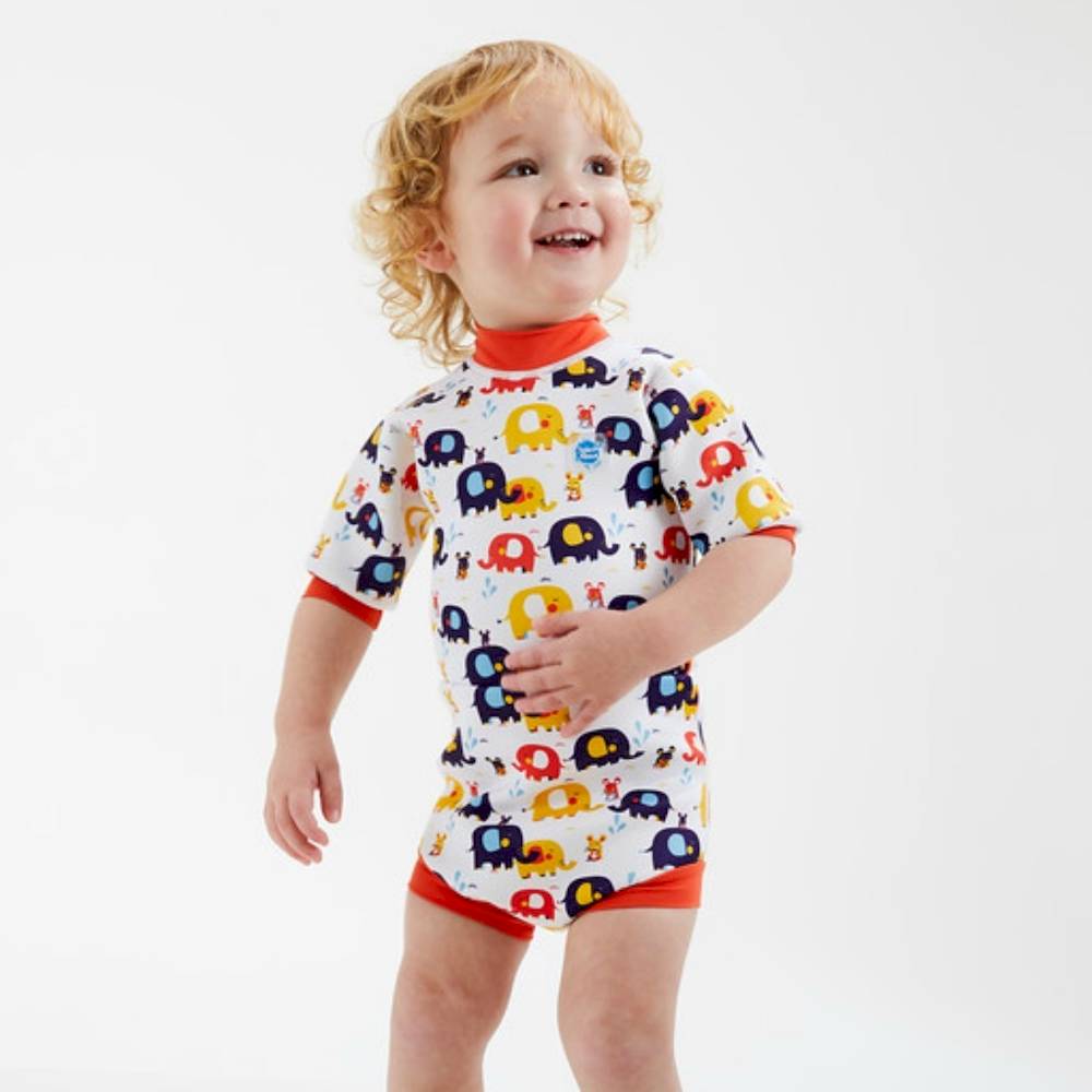 Kind mit Happy Nappy Neopren-Wetsuit "Little Elephant"