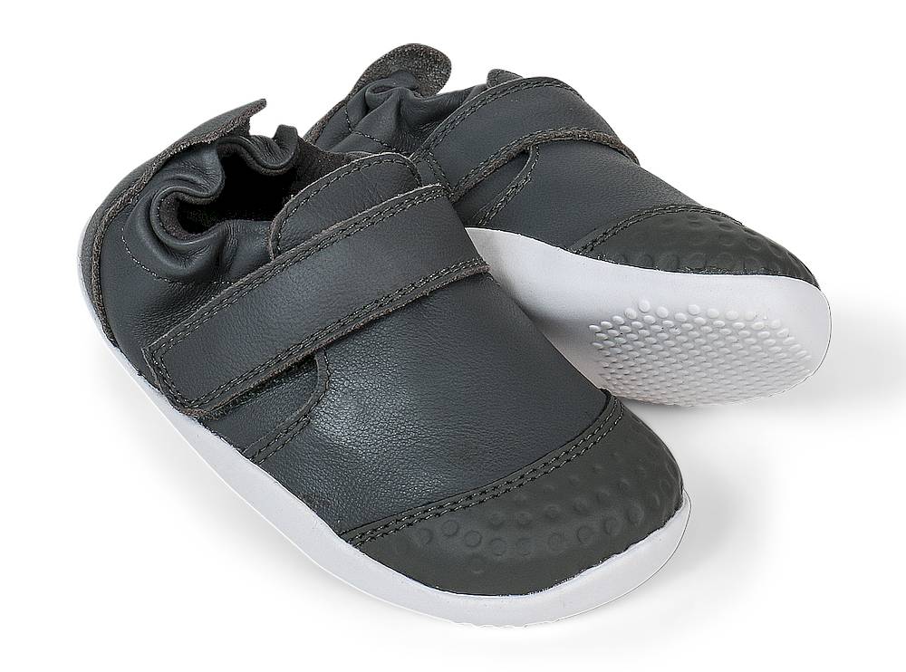 SmokeGo_Paar Bobux Xplorer Go Smoke federleichte Lauflernschuhe