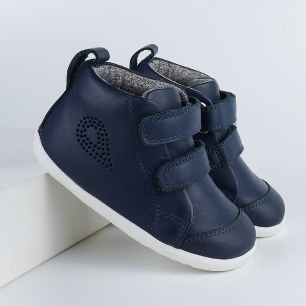 Bobux-Hi-Court-Navy-1Paar Bobux Step up Grass Court Navy Kinderschuhe