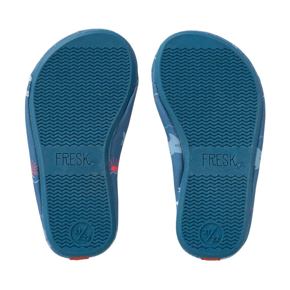 Rutschfeste, leicht und flexible TPR-Sohle der Swim Shoes "Shark".