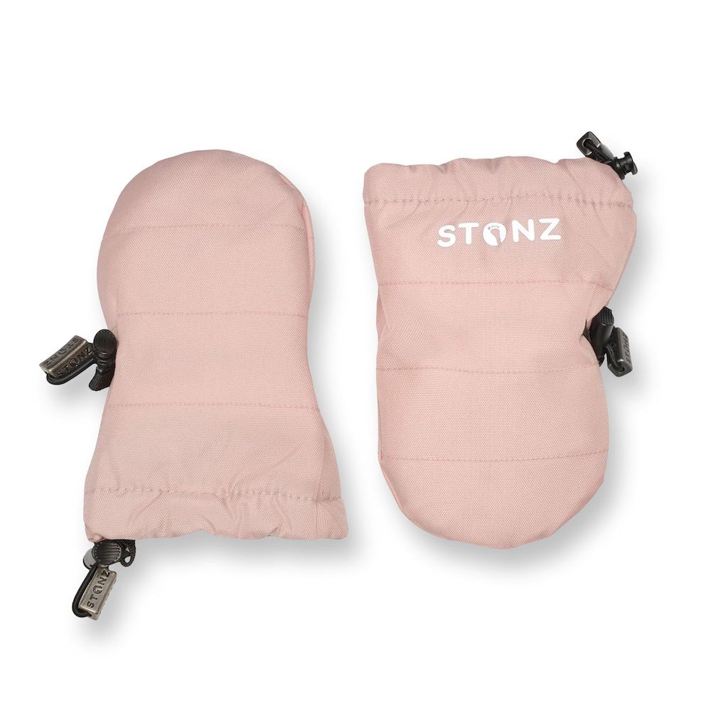 Baby-Handschuhe in hellem Rosé von Stonz, jeweils einer von der Vorder- und Rückseite