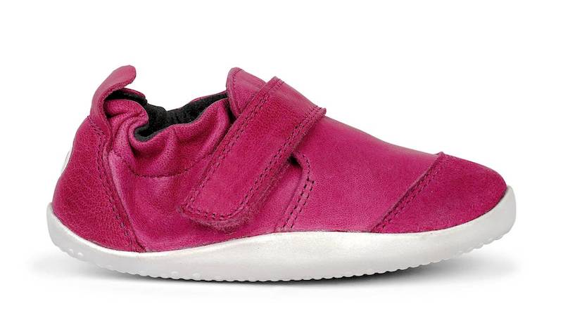 Marvel-Raspberry-Aussenseite Bobux Xplorer Marvel Lauflernschuhe in dunklem Pink mit verstärkter Zehenkappe