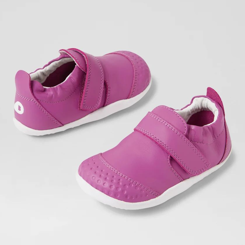 Bobux Xplorer Go Orchid Lauflernschuhe in Orchideen-Pink mit Zehenschutz und Klettverschluss